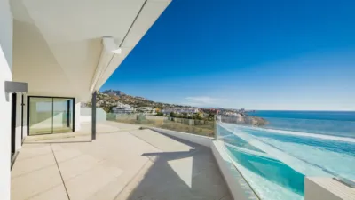 Penthouse at Calle 3ºg Carat 1, C. Alba, 2,29640 Fuengirola, Málaga photo 2