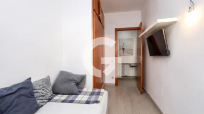 Apartment on Avinguda de la Constitució photo 10