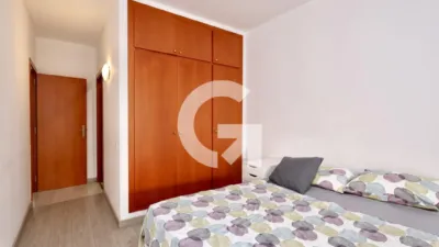 Apartment on Avinguda de la Constitució photo 9