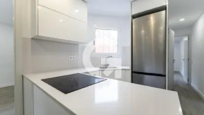 Piso en venta en Calle Cl Gravina de, Pubilla Cases (L'Hospitalet de Llobregat) de 225.000 €