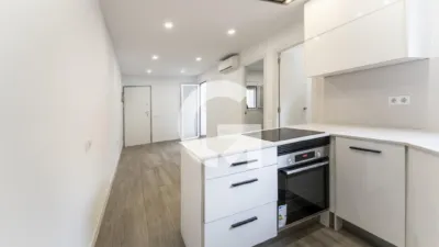 Piso en venta en Calle Cl Gravina de, Pubilla Cases (L'Hospitalet de Llobregat) de 225.000 €