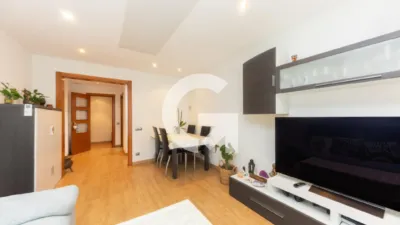 Apartment on Carrer del Mossèn Jacint Verdaguer photo 2