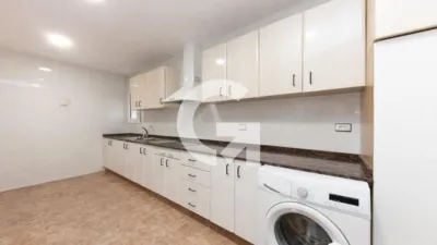 Semi-detached house on Carrer General O'Donnell photo 12