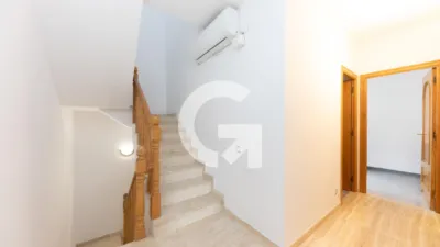 Semi-detached house on Carrer General O'Donnell photo 8