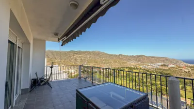 Chalet on Calle de las Higueras photo 16