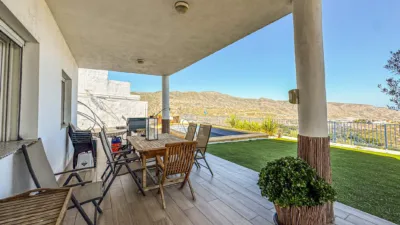 Chalet on Calle de las Higueras photo 24