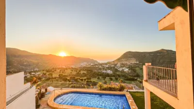 Chalet on Calle de las Higueras photo 5
