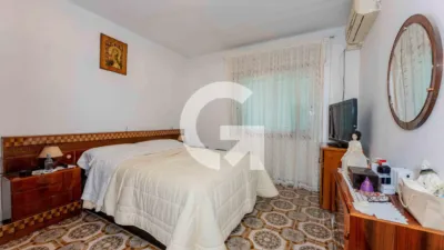 Penthouse on Carrer de Lepanto photo 11
