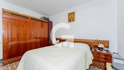 Penthouse on Carrer de Lepanto photo 12