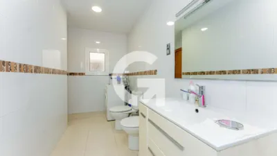Penthouse on Carrer de Lepanto photo 19