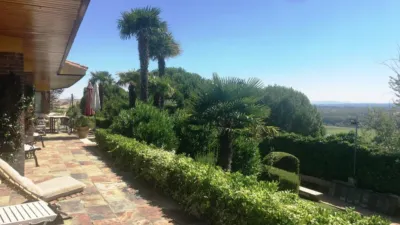 Chalet en venta en Urbanización Panorama, Simancas de 395.000 €