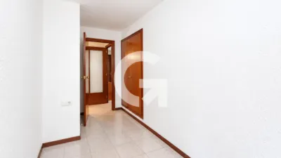 Flat on Carrer de Monturiol photo 11