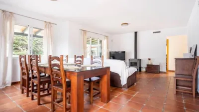 Chalet en alquiler en Riba-Roja de Túria, Riba-roja de Túria de 2.500 €<span>/mes</span>