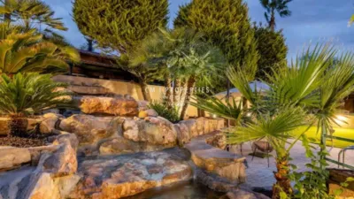 Chalet en alquiler en Riba-Roja de Túria, Riba-roja de Túria de 2.500 €<span>/mes</span>