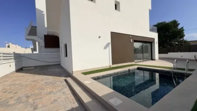 Chalet with Pool Close to the Sea photo 4