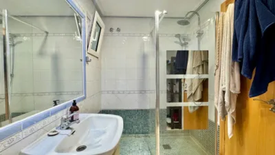 Apartment on the street photo 8