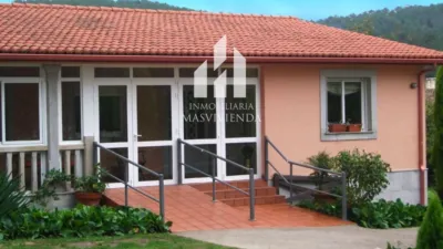 Chalet en venta en Calle Cruceiro de Roo, Outes de 1.800.000 €