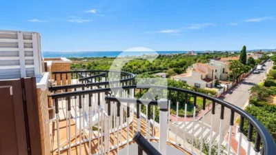 Penthouse on Carrer Doctor Ramon I Cajal photo 6
