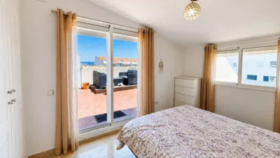 Penthouse in Urbanización El Hacho-La Duquesa Golf photo 14