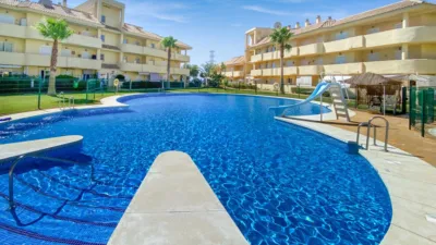 Penthouse in Urbanización El Hacho-La Duquesa Golf photo 3