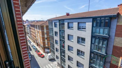 Piso en venta en Calle del Progreso, 17, Ceares-Jesuitas (Distrito Este. Gijón) de 199.000 €