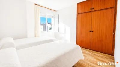 Attic in Carrer de Josep Tarradellas photo 17