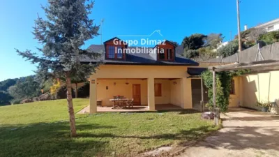 Chalet en alquiler en Sant Cebrià de Vallalta, Sant Cebrià de Vallalta de 1.750 €<span>/mes</span>