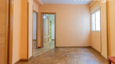 Apartment on Clara del Rey Street, 48 photo 13
