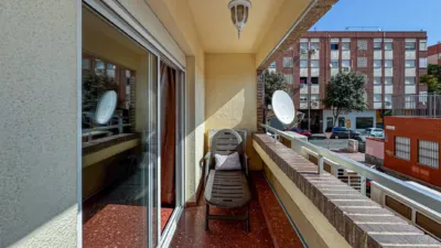 Piso en calle de la Calzada de Castro photo 3