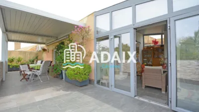 Duplex penthouse on Agustina de Aragón Street, 1 photo 2