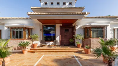 Casa en venta en Calle Marquesa de la Casa Loring, Cortijo de Maza-Finca Monsálvez-El Olivar (Distrito Churriana. Málaga Capital) de 2.350.000 €