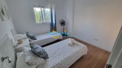 Apartamento en alquiler en , Zona de Playa, en El Centro, Cerca del Mar, Cerca del Golf, Cerca del Puerto, Zona Comercial, Zona, Torre del Mar (Vélez-Málaga) de 115 €<span>/día</span>