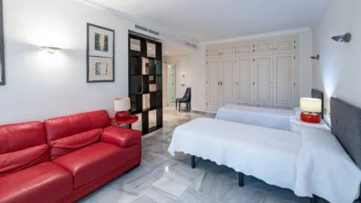 Villa in Altos de Estepona photo 25