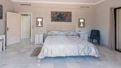Villa in Altos de Estepona photo 34