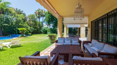 Villa in Altos de Estepona photo 3