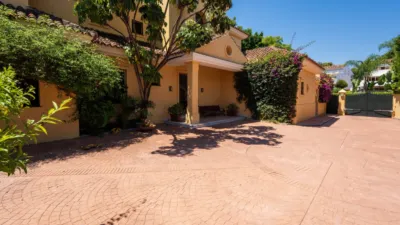 Villa in Altos de Estepona photo 49