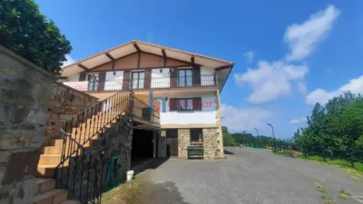 House on Aramburu photo 29