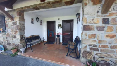 House on Aramburu photo 37