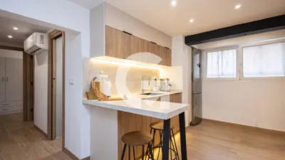 Apartment in Plaça de Clementina Arderiu photo 6
