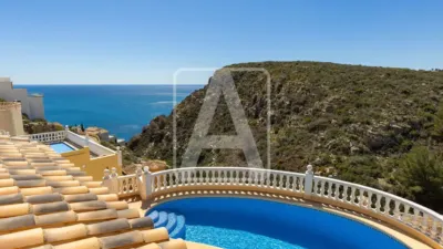 Chalet in Cumbre del Sol photo 3