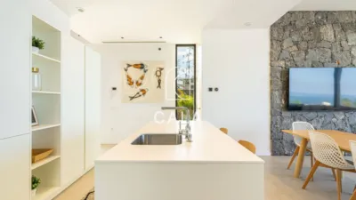 Chalet on Josefina de La Torre Street photo 12
