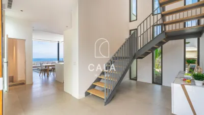 Chalet on Josefina de La Torre Street photo 42