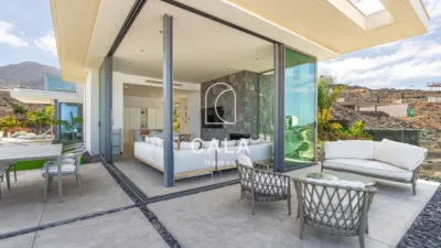 Chalet on Josefina de La Torre Street photo 50