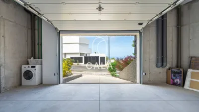 Chalet on Josefina de La Torre Street photo 67
