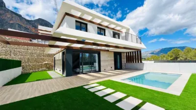 Villa in Polop photo 2