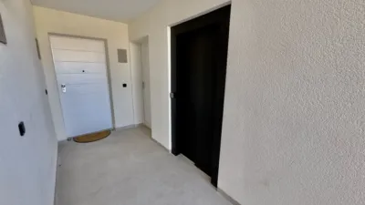 Apartment on street photo 24
