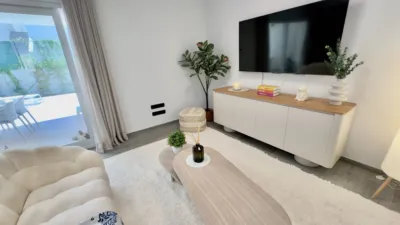 Apartment on street photo 7