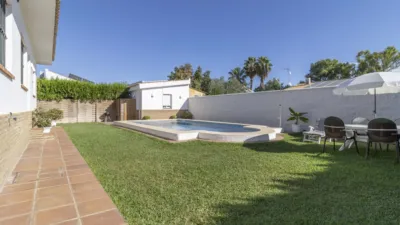 Chalet for sale in Carmona photo 67
