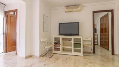 Apartment in Zona Esperanza de Triana photo 16