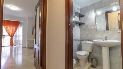 Apartment in Zona Esperanza de Triana photo 9